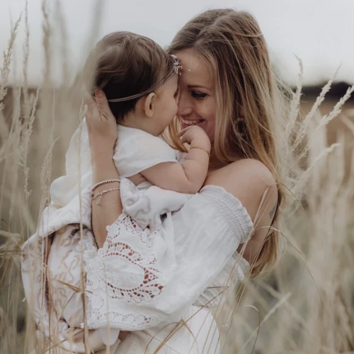 Gaia & Nina Parisienne Off-Shoulder Mama Dress In Vanille