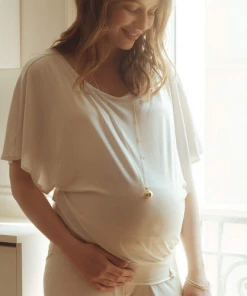 Cache Coeur MATERNITY & PARENTS Origin Oats Pregnancy And Nursing Top