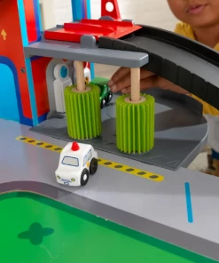 KidKraft Freeway Frenzy Raceway Set And Table