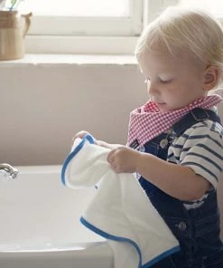 Cuddledry Bamboo Hand Towel